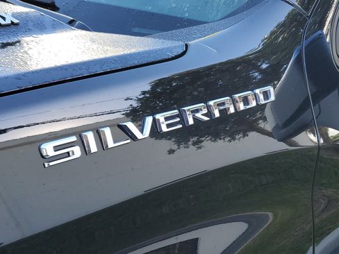 Used 2022 Chevrolet Silverado 1500 LT image 3