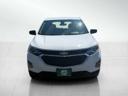 Used 2021 Chevrolet Equinox LS FWD image 2