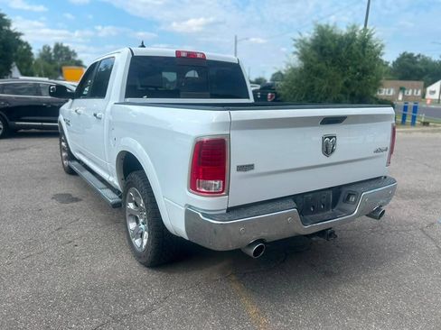 Used 2017 RAM 1500 Laramie w/ Convenience Group AWD/4WD image 7