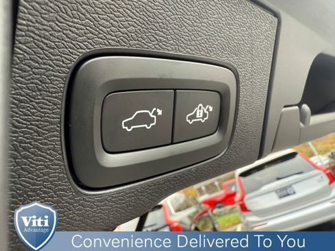 Certified 2023 Volvo XC60 B5 Ultimate image 25