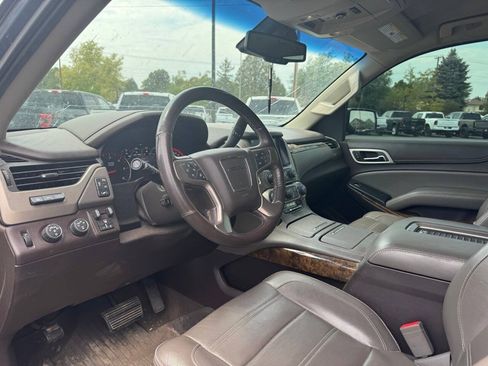 Used 2016 GMC Yukon XL Denali AWD/4WD image 11