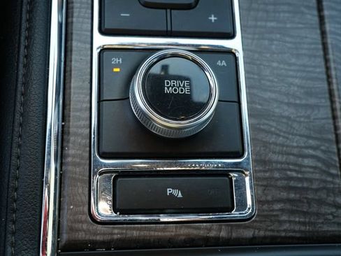 Used 2021 Ford Expedition Limited AWD/4WD image 20