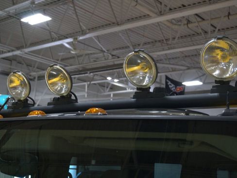 Used 2003 HUMMER H2 w/ Preferred Equipment Group image 13