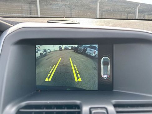 Used 2017 Volvo XC60 T5 Dynamic w/ Preferred Option Package image 34