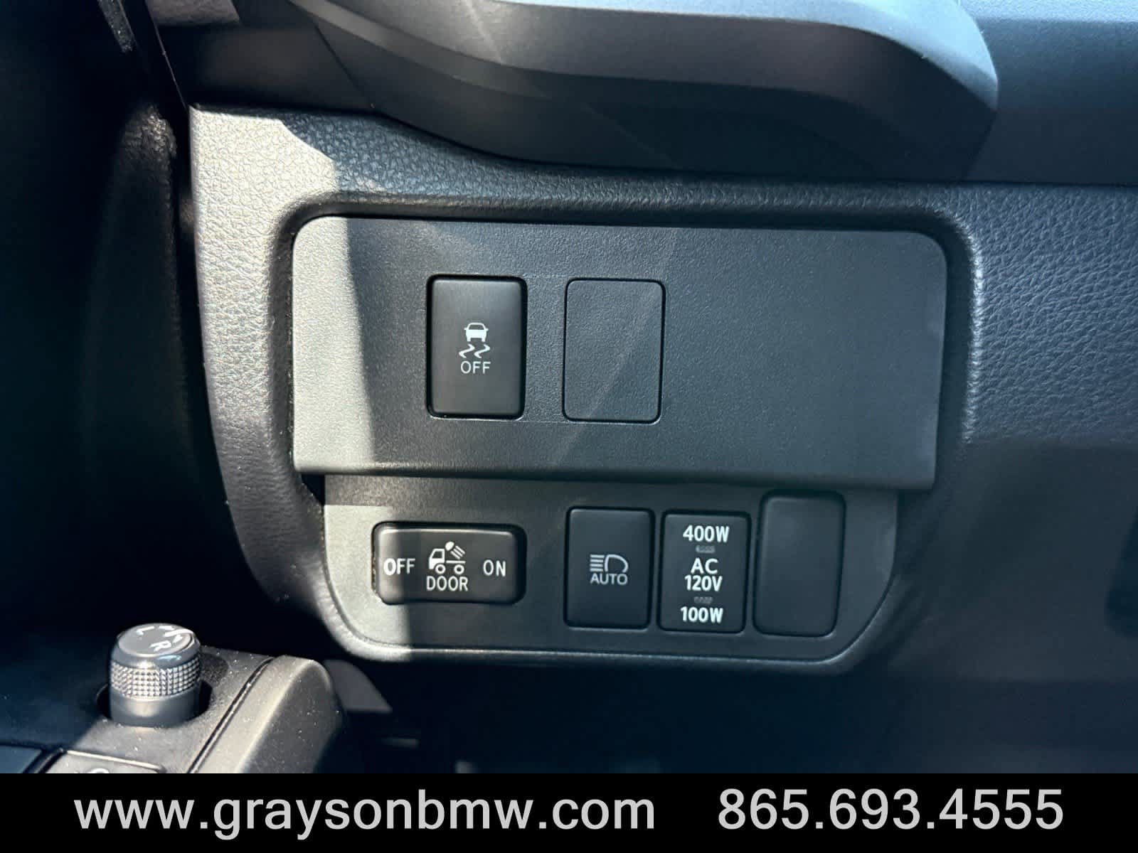 Used 2023 Toyota Tacoma TRD Sport w/ Technology Package AWD/4WD image 30