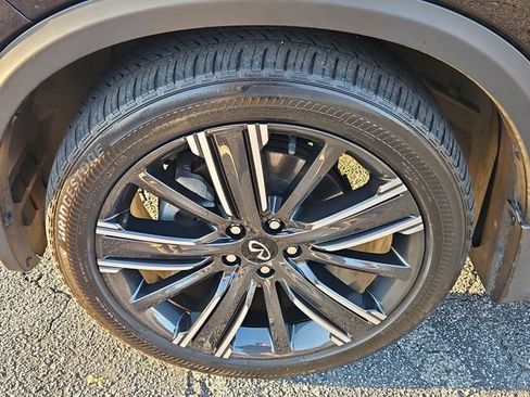 Used 2022 INFINITI QX50 Luxe w/ Appearance Package image 10