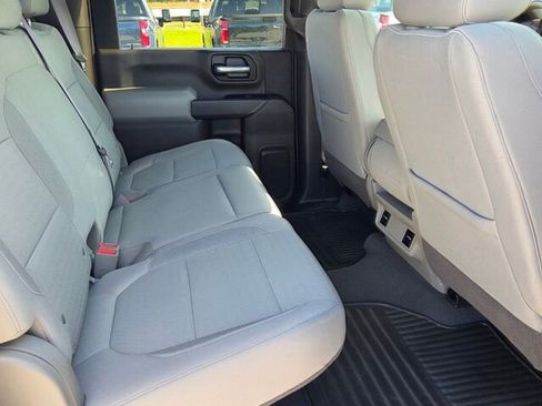 Used 2022 Chevrolet Silverado 2500 LT w/ Z71 Off-Road Package image 12