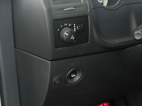 Used 2010 Dodge Challenger R/T image 6