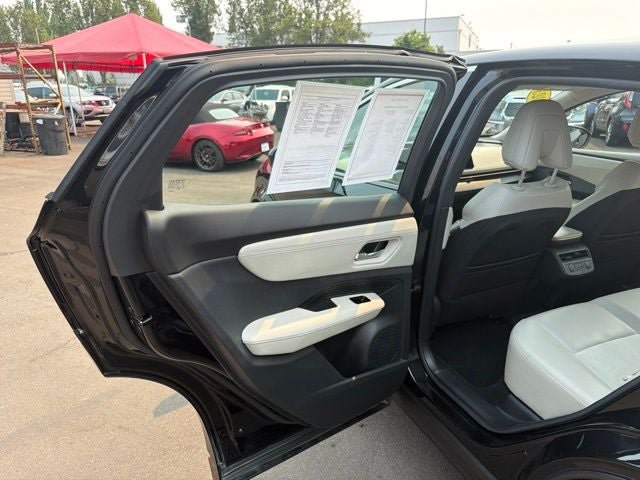 Used 2023 Nissan Ariya FWD image 25