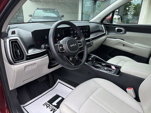 Certified 2024 Kia Sorento S w/ Panoramic Sunroof Package FWD image 27