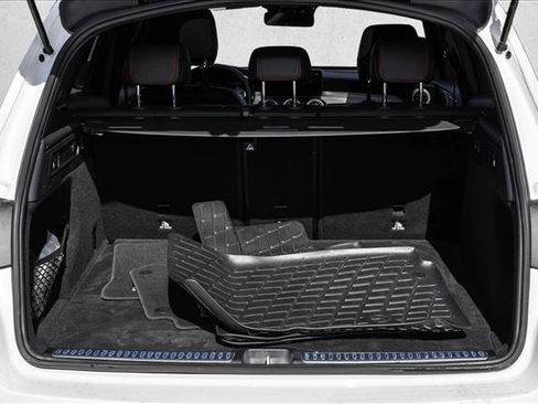 Used 2022 Mercedes-Benz GLC 43 AMG 4MATIC image 27