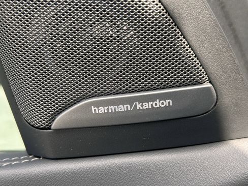 Used 2026 BMW X5 xDrive50e w/ Executive Package image 32