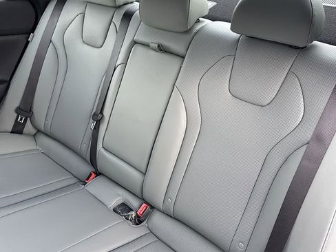 New 2025 Hyundai Elantra Limited w/ Cargo Package FWD image 22