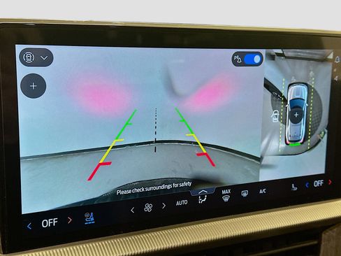 Used 2025 Ford Explorer Platinum w/ LUX Leather Package image 23