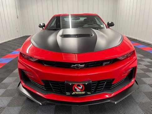 Used 2022 Chevrolet Camaro SS RWD image 10