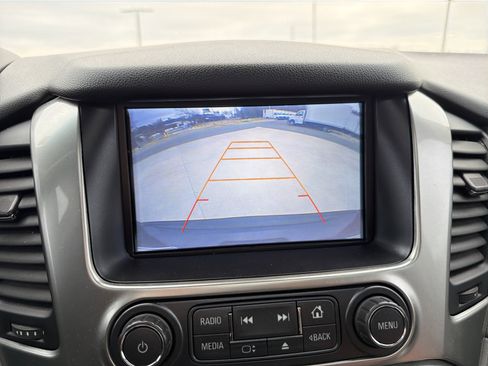 Used 2017 Chevrolet Suburban LT image 25