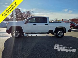 Used 2024 Chevrolet Silverado 2500 Custom w/ Custom Value Package video 3