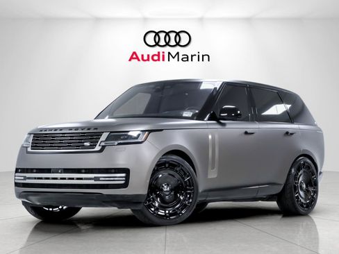 Used 2023 Land Rover Range Rover SE AWD/4WD image 1