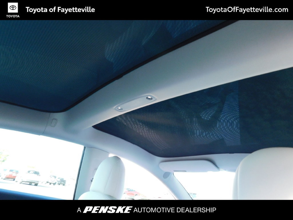 Used 2022 Tesla Model 3 Long Range AWD/4WD image 6
