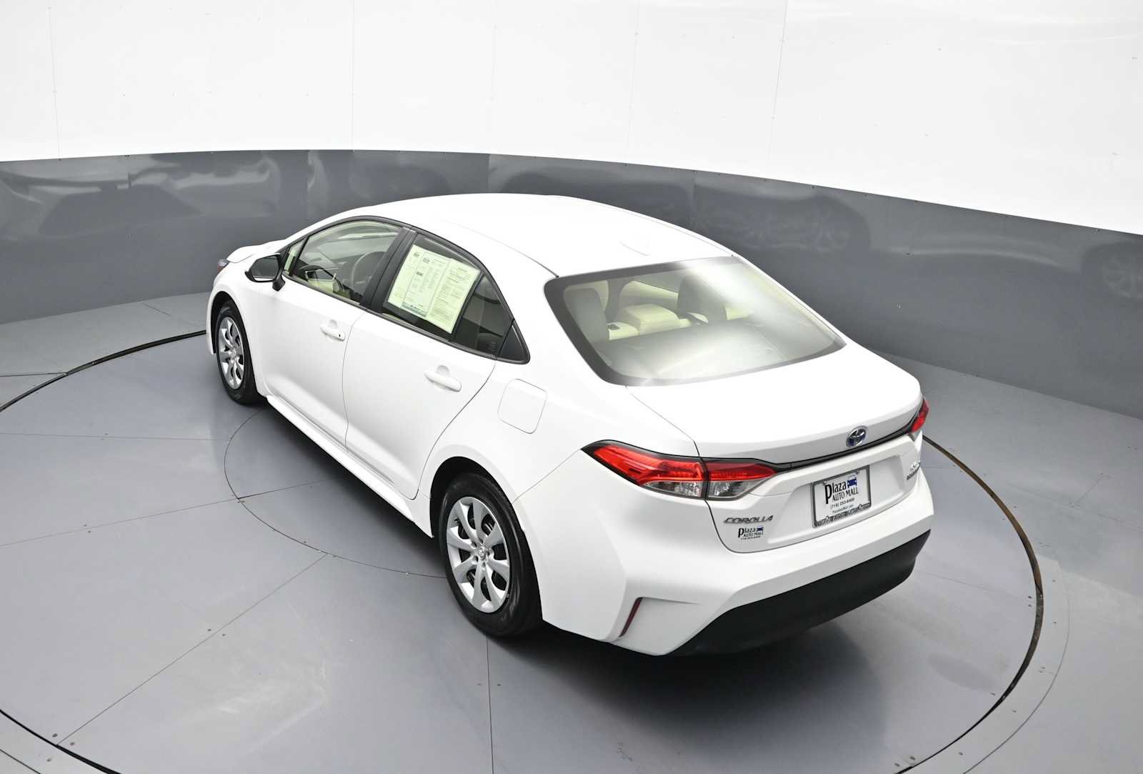 Used 2023 Toyota Corolla LE FWD image 38