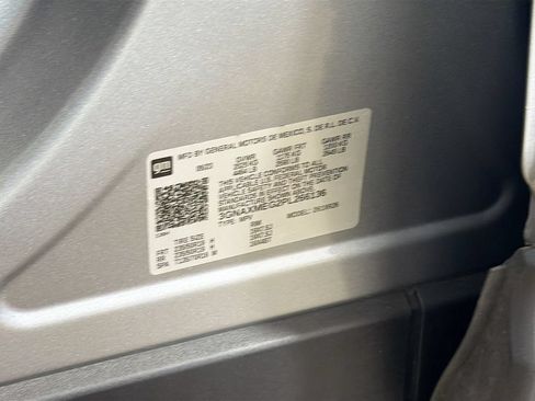 Used 2023 Chevrolet Equinox RS FWD image 33