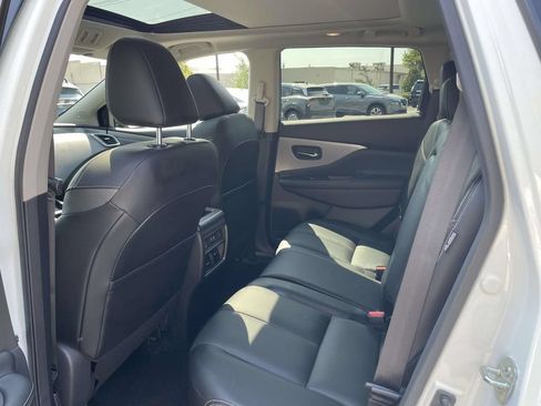 Used 2024 Nissan Murano SL AWD/4WD image 11