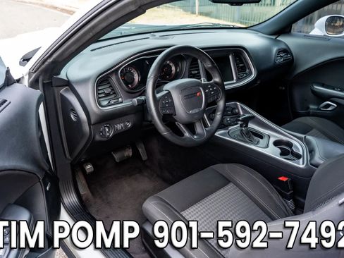 Used 2016 Dodge Challenger SXT w/ Blacktop Package image 10