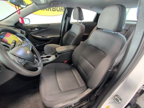 Used 2021 Chevrolet Malibu LT image 12