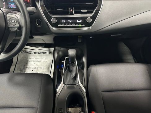 Used 2025 Toyota Corolla LE w/ LE Premium Package image 36