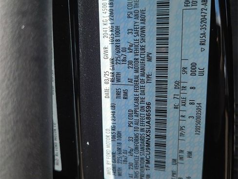 Used 2025 Ford Escape ST-Line image 31