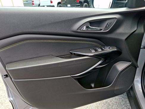 Certified 2025 Chevrolet Trax ACTIV w/ Driver Confidence Package FWD image 12