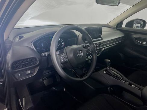 Certified 2024 Honda HR-V LX image 10