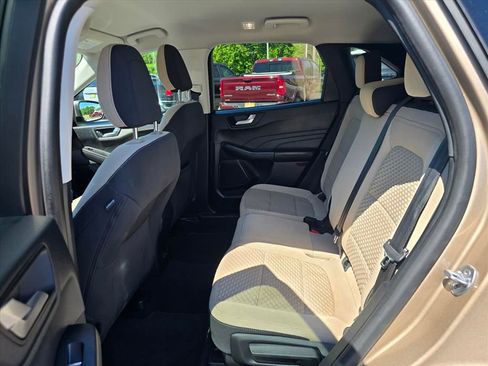 Used 2021 Ford Escape SE FWD image 12
