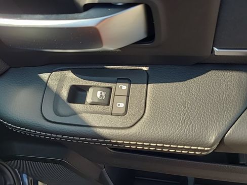 New 2026 RAM 2500 Big Horn AWD/4WD image 24