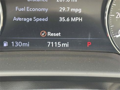 Used 2023 Buick Envision Avenir image 30