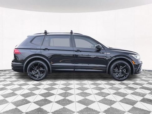 Certified 2023 Volkswagen Tiguan SE R-Line FWD image 12