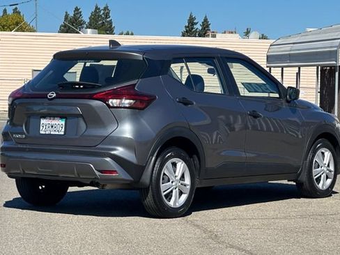 Certified 2025 Nissan Kicks Play S FWD image 4