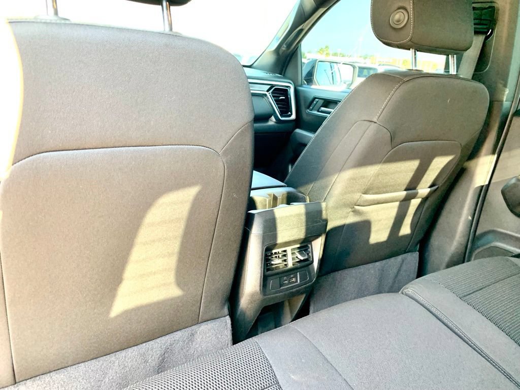 Used 2024 GMC Canyon Elevation w/ Convenience Package AWD/4WD image 18