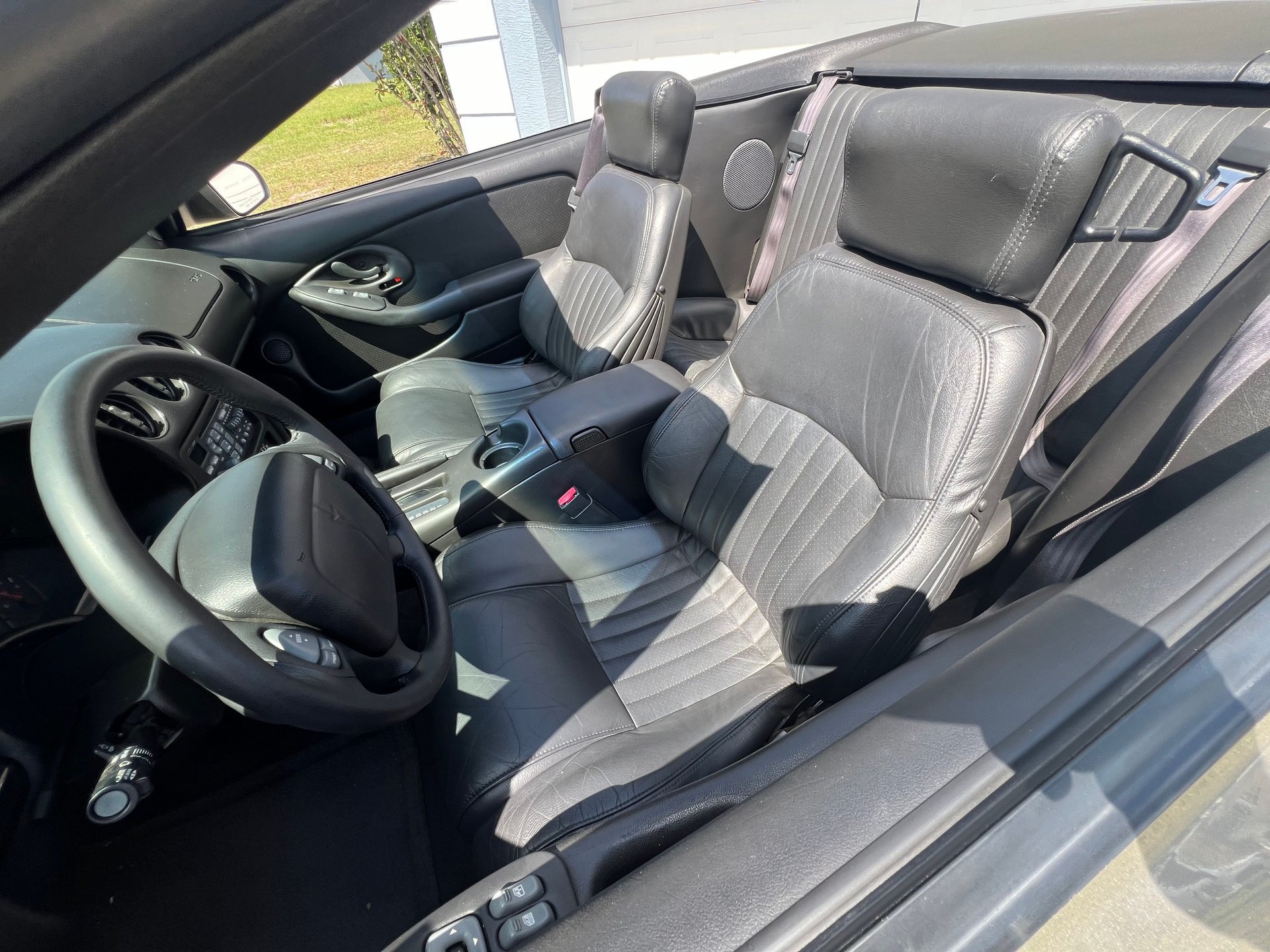 Used 2000 Pontiac Firebird Trans Am RWD image 17