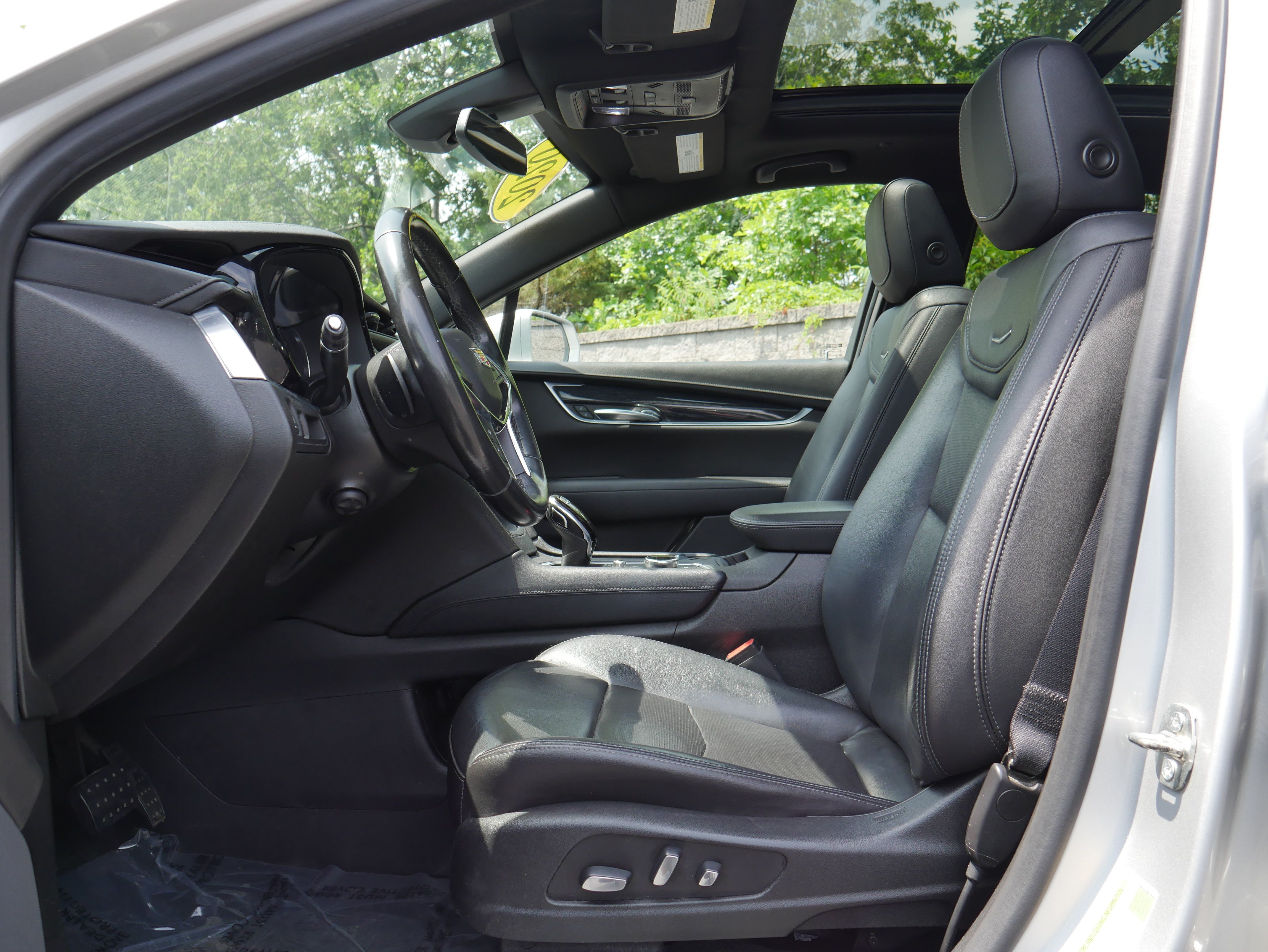 Used 2020 Cadillac XT5 Premium Luxury AWD/4WD image 12