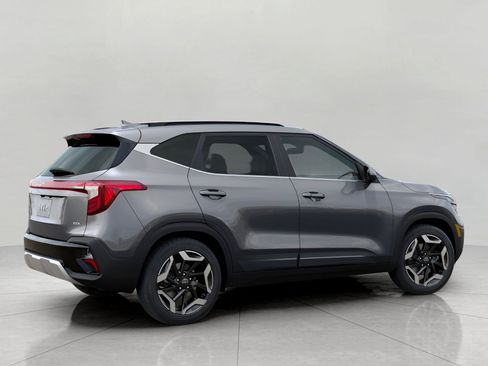 New 2026 Kia Seltos SX w/ SX Sunroof Package image 6
