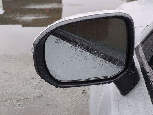 Used 2025 Kia Telluride AWD image 11