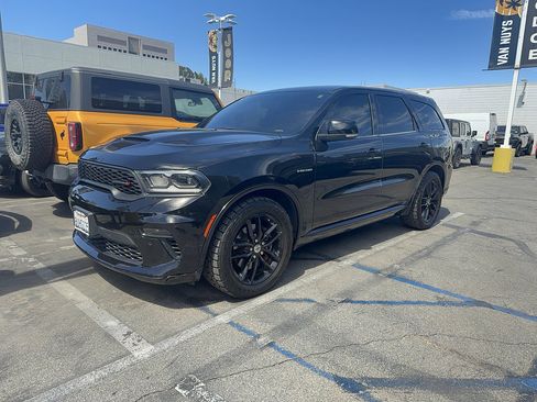 Used 2021 Dodge Durango R/T RWD image 3