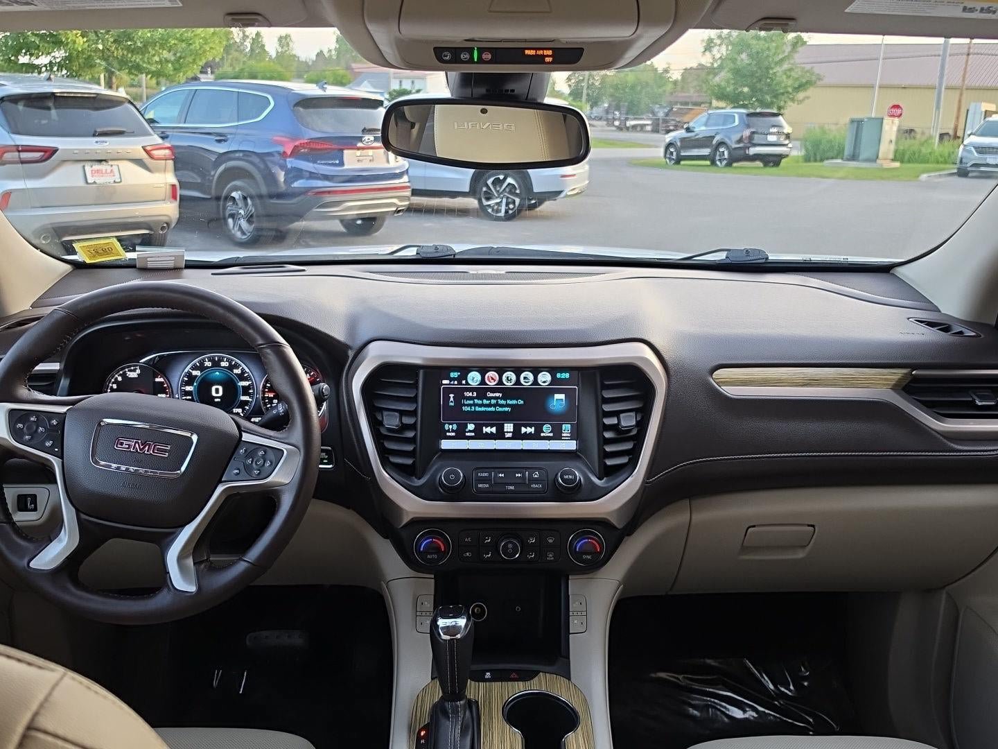 Used 2019 GMC Acadia Denali w/ Technology Package AWD/4WD image 24