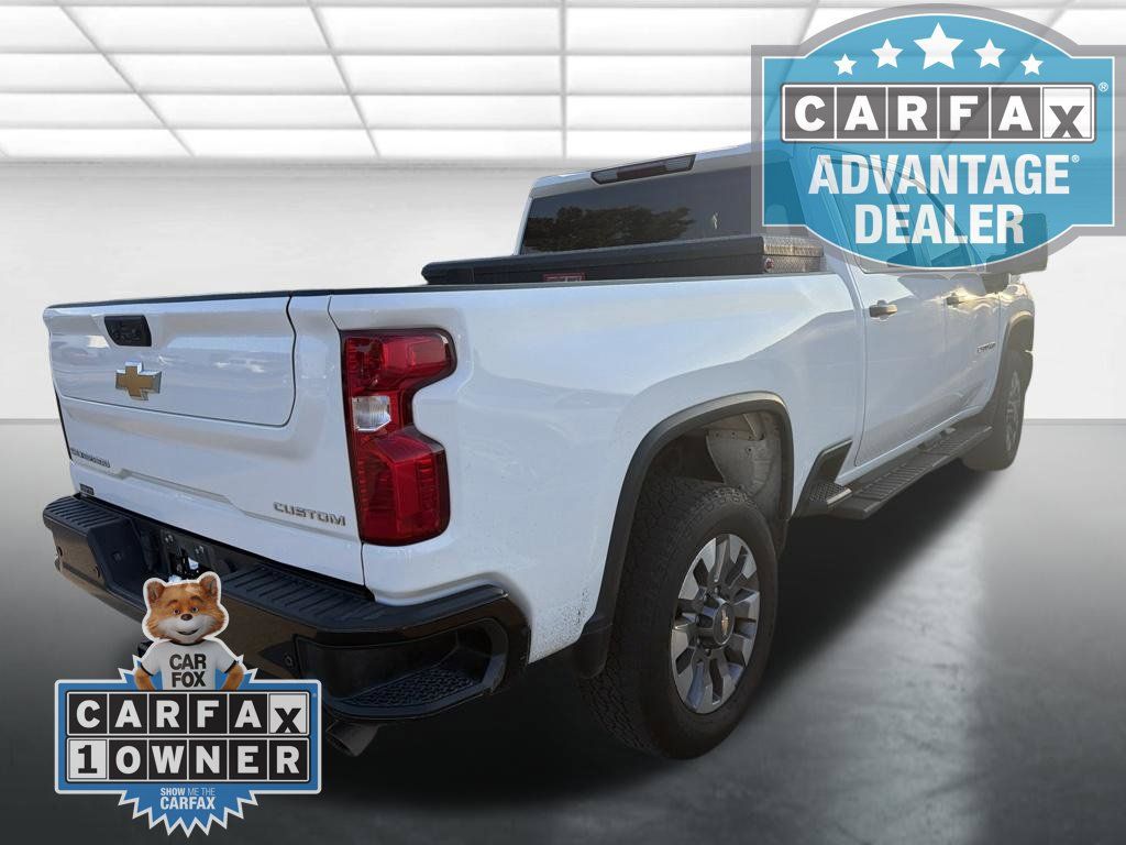 Used 2024 Chevrolet Silverado 2500 Custom w/ Custom Value Package AWD/4WD image 2