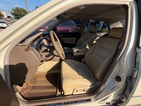 Used 1998 INFINITI Q45 Touring RWD image 9