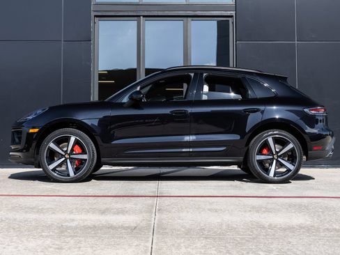 Certified 2026 Porsche Macan S AWD/4WD image 2
