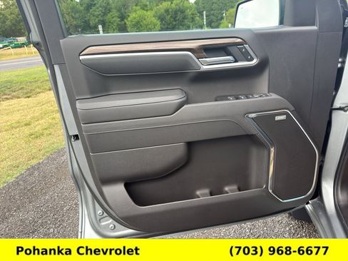 Used 2026 Chevrolet Silverado 1500 RST AWD/4WD image 17
