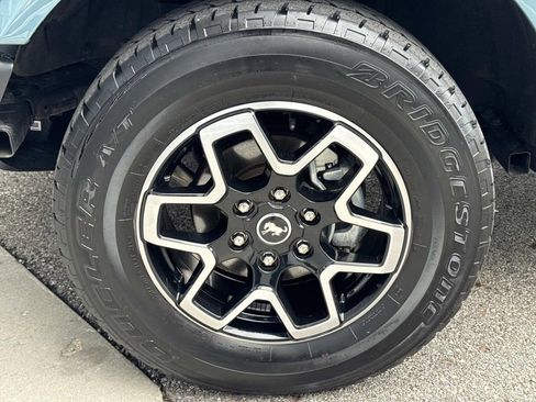 Used 2023 Ford Bronco Outer Banks AWD/4WD image 10