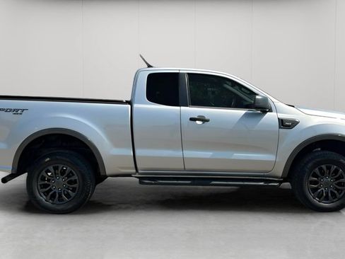 Used 2019 Ford Ranger XLT w/ Equipment Group 302A Luxury AWD/4WD image 3